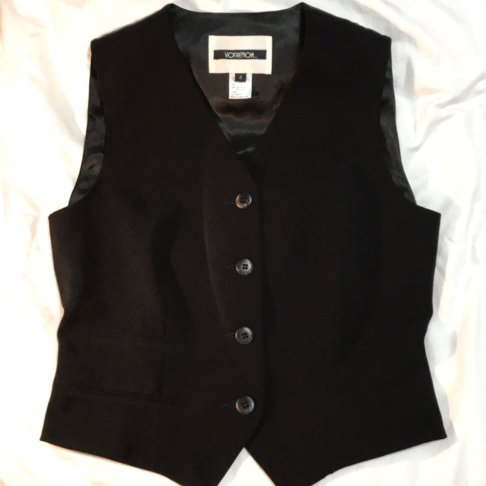 Black Votre Nom Vest Size 2